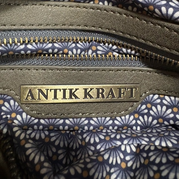 Antik Kraft olive Messenger Bag with Convertible Design and Minimalist Aesthetic - Picture 6 of 7